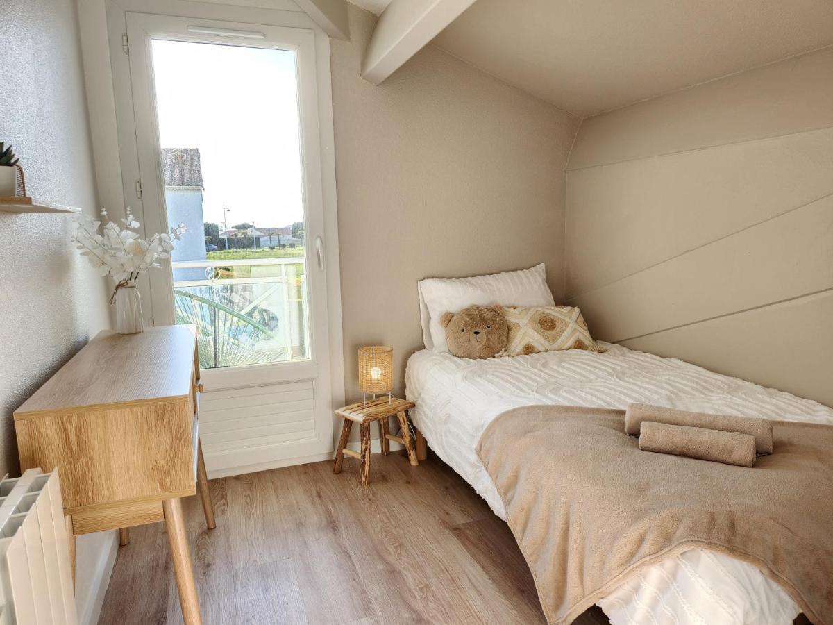 Maison Les Dunes Avec Piscine Collective Holiday home La Faute-sur-Mer