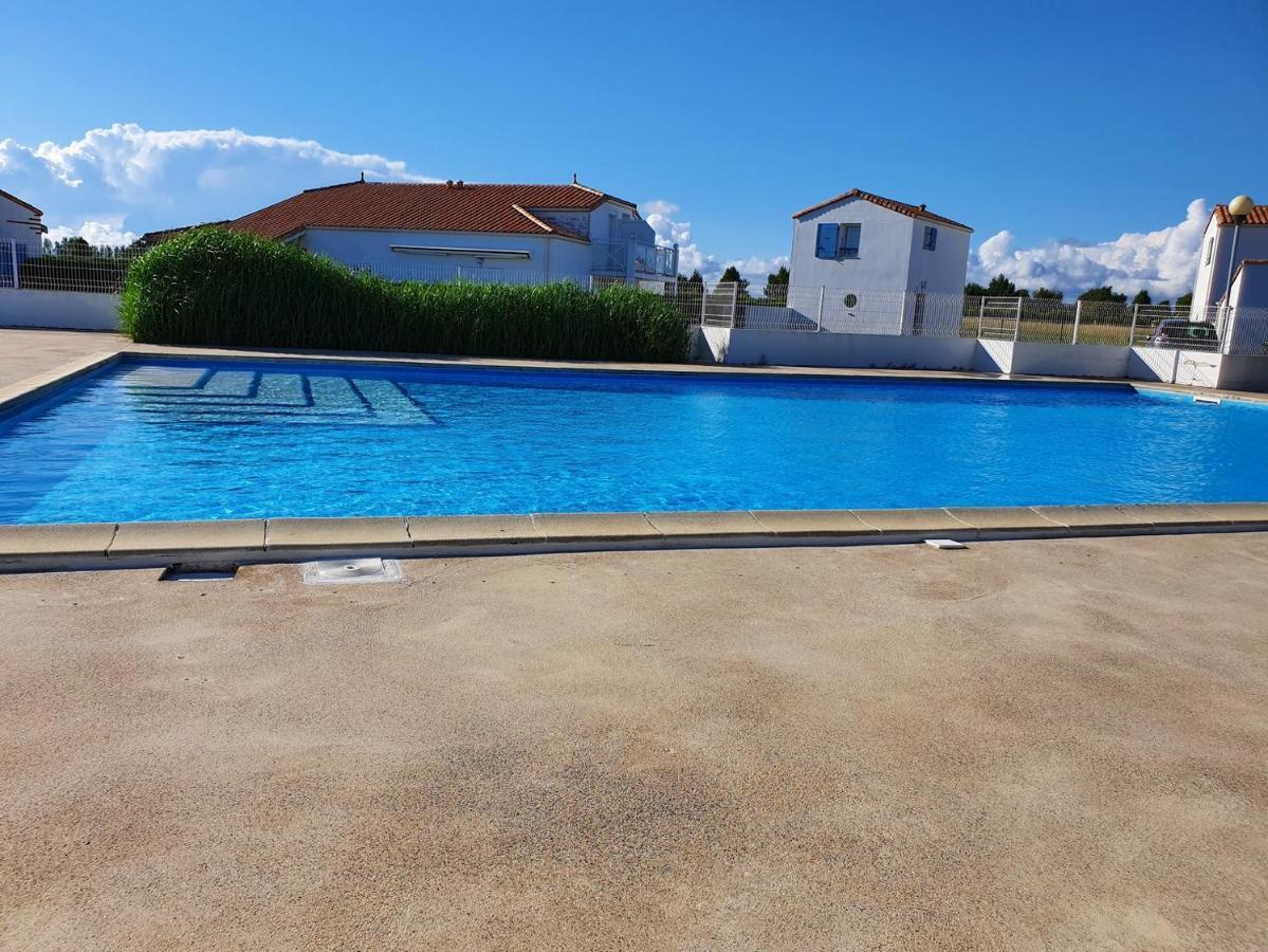 Hébergement de vacances Maison Les Dunes Avec Piscine Collective *
