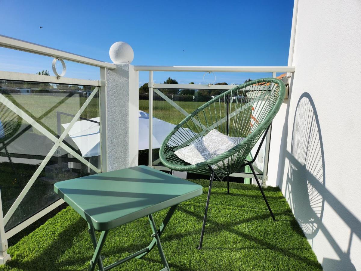 Maison Les Dunes Avec Piscine Collective Holiday home